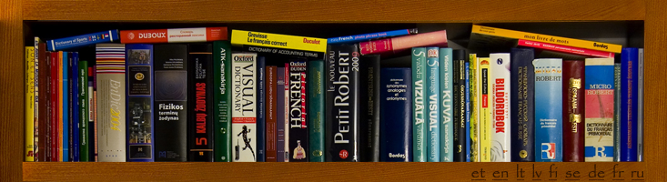 mūsų biure esantys žodynai ir mokslinė literatūra